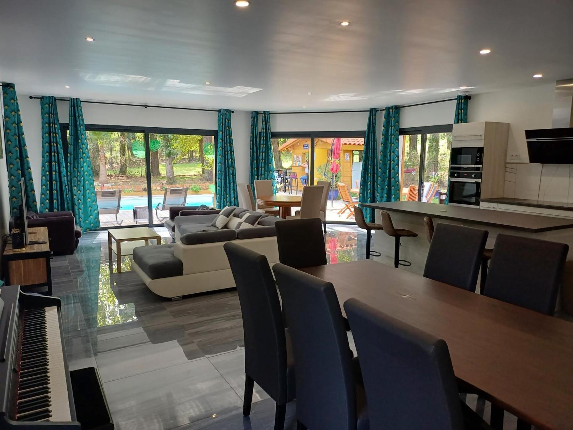 Magnifique Avec Piscine Villa Biscarrosse